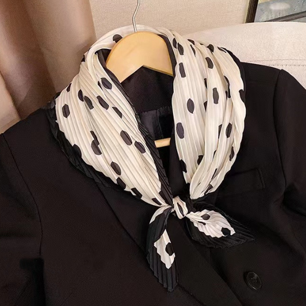 라일리 [2종세트] 여성 패턴 플리츠 주름 스카프 8,900원