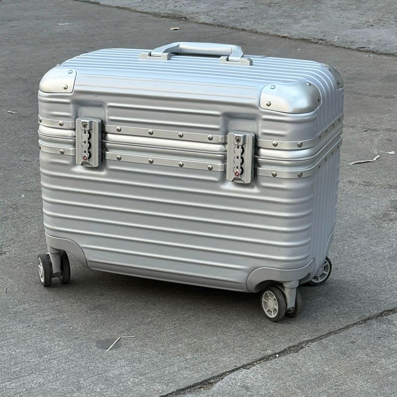 승무원캐리어 기내용캐리어 위로열리는 파일럿캐리어 여는 기내용 직각형 카메라캐리어 풀메탈 카메라가방 여행용 94,890원