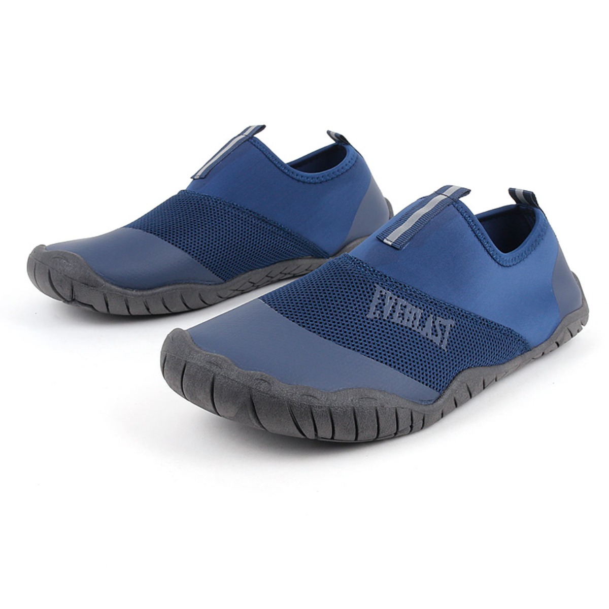 에버라스트 E오션 남녀공용 아쿠아슈즈 스판 매쉬 시원한 여름 물놀이 신발 경량 쿠션 남성 여성 논슬립 9,900원