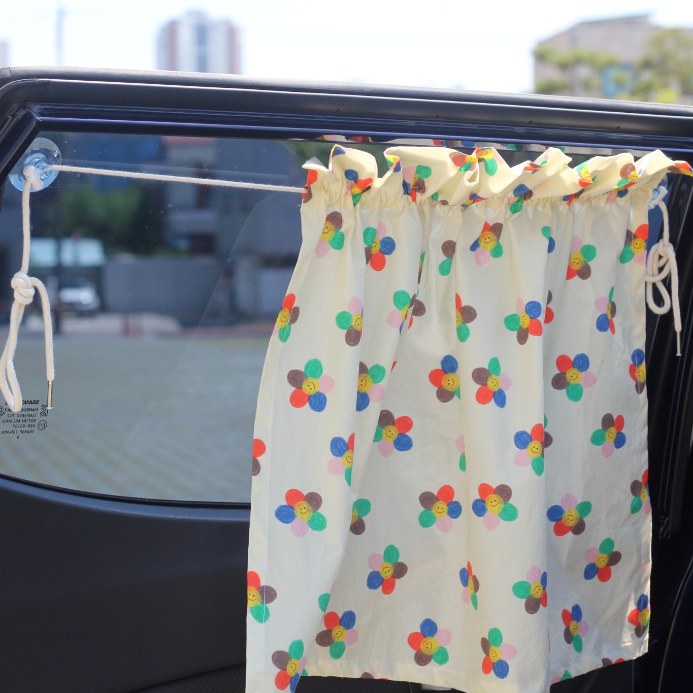 예스베베 커튼형 차량용 햇빛가리개 1개 14,900원