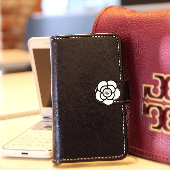 소비뇽 MW 폴더폰 케이스 15,900원