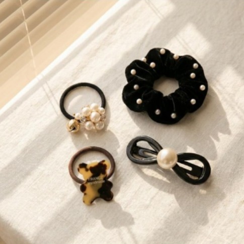 재재유통 여성용 진주 벨벳 곱창밴드 헤어핀 올림머리 4종 세트 14,500원