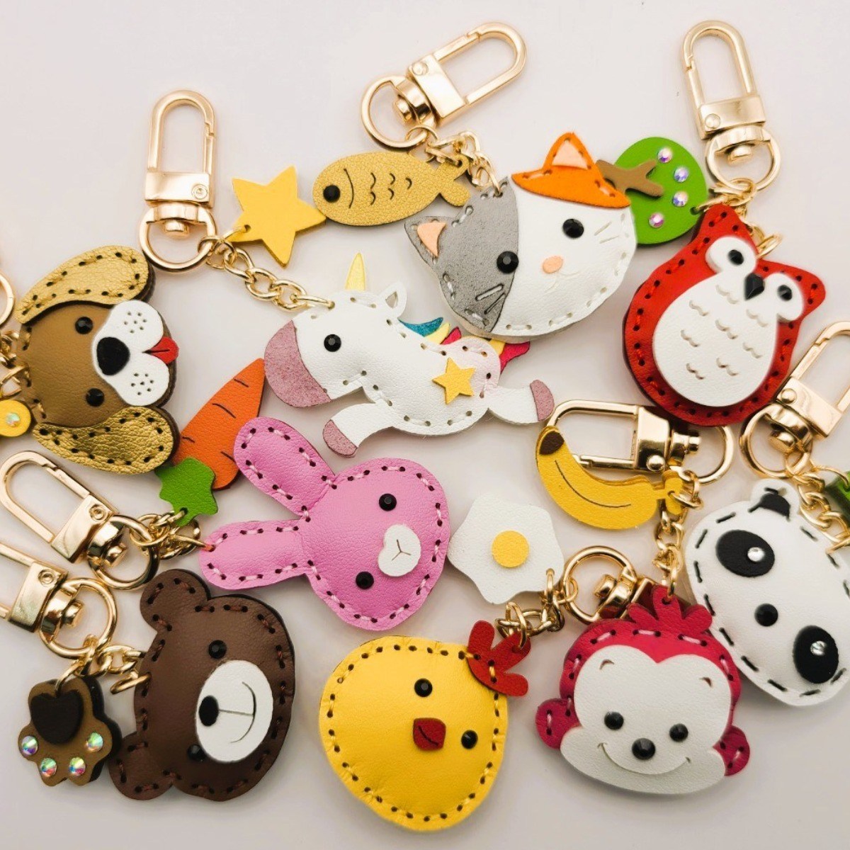 핸드메이드 가죽키링 귀여운 동물 키홀더  9 종 가죽 열쇠고리 15,800원