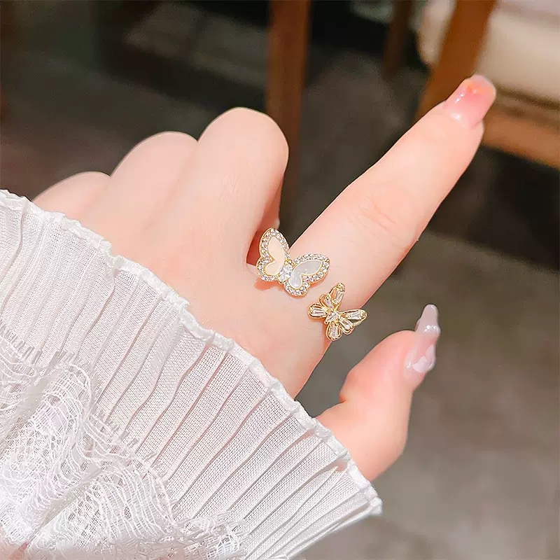 고급스러운 나비 큐빅 오픈 반지 조절가능 프리사이즈 여자친구 생일선물 우정링 31,800원