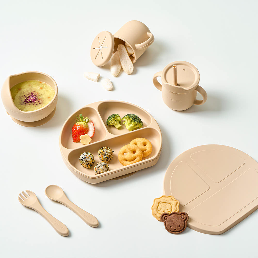 어텀31 유아 실리콘 식기 올인원 세트, 1세트, 흡착식판+흡착볼+컵+스푼+포크, 베이지 35,530원