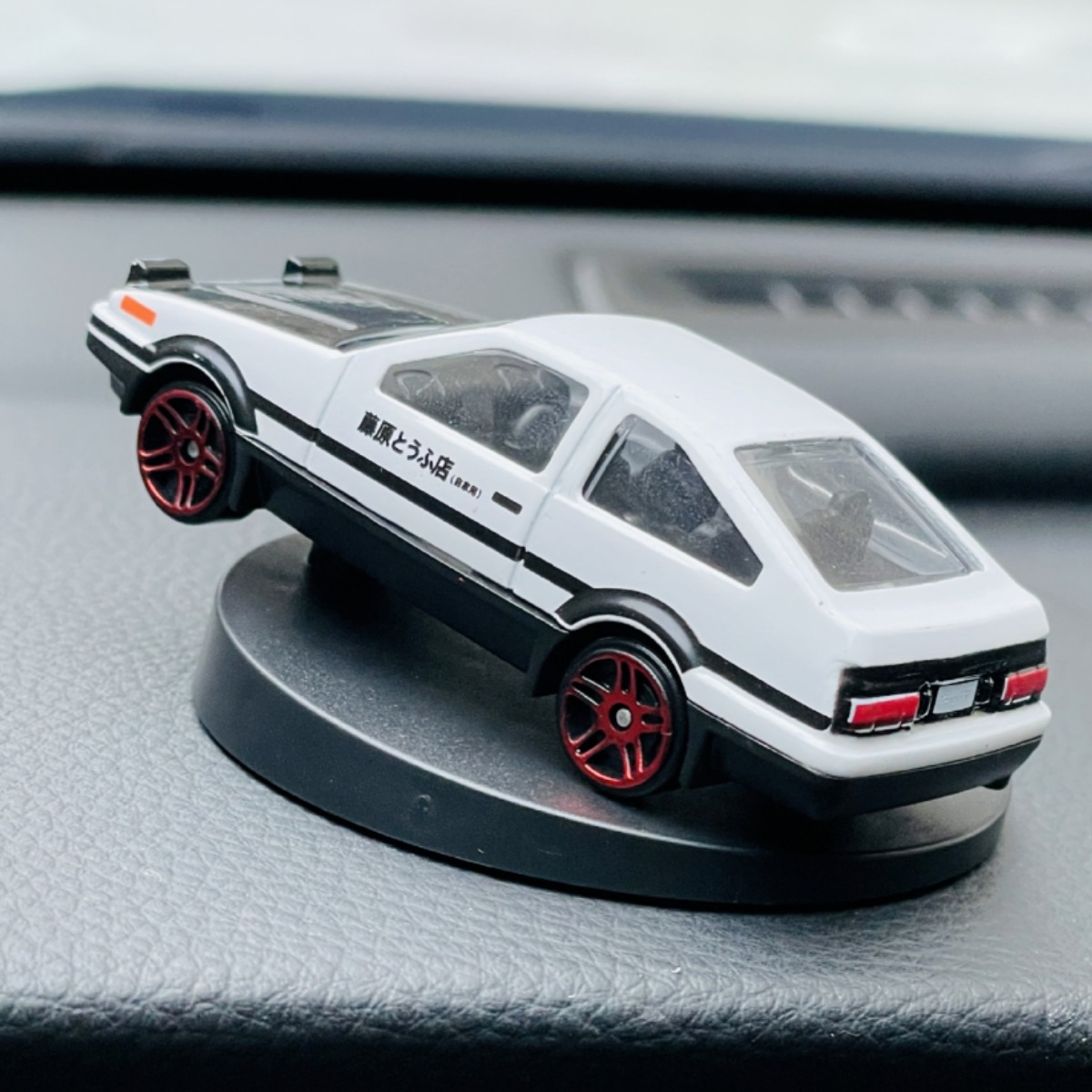 89마트 AE86 드리프트카 피규어 차량용 대시보드 인테리어 악세사리, 1개, 화이트 6,900원