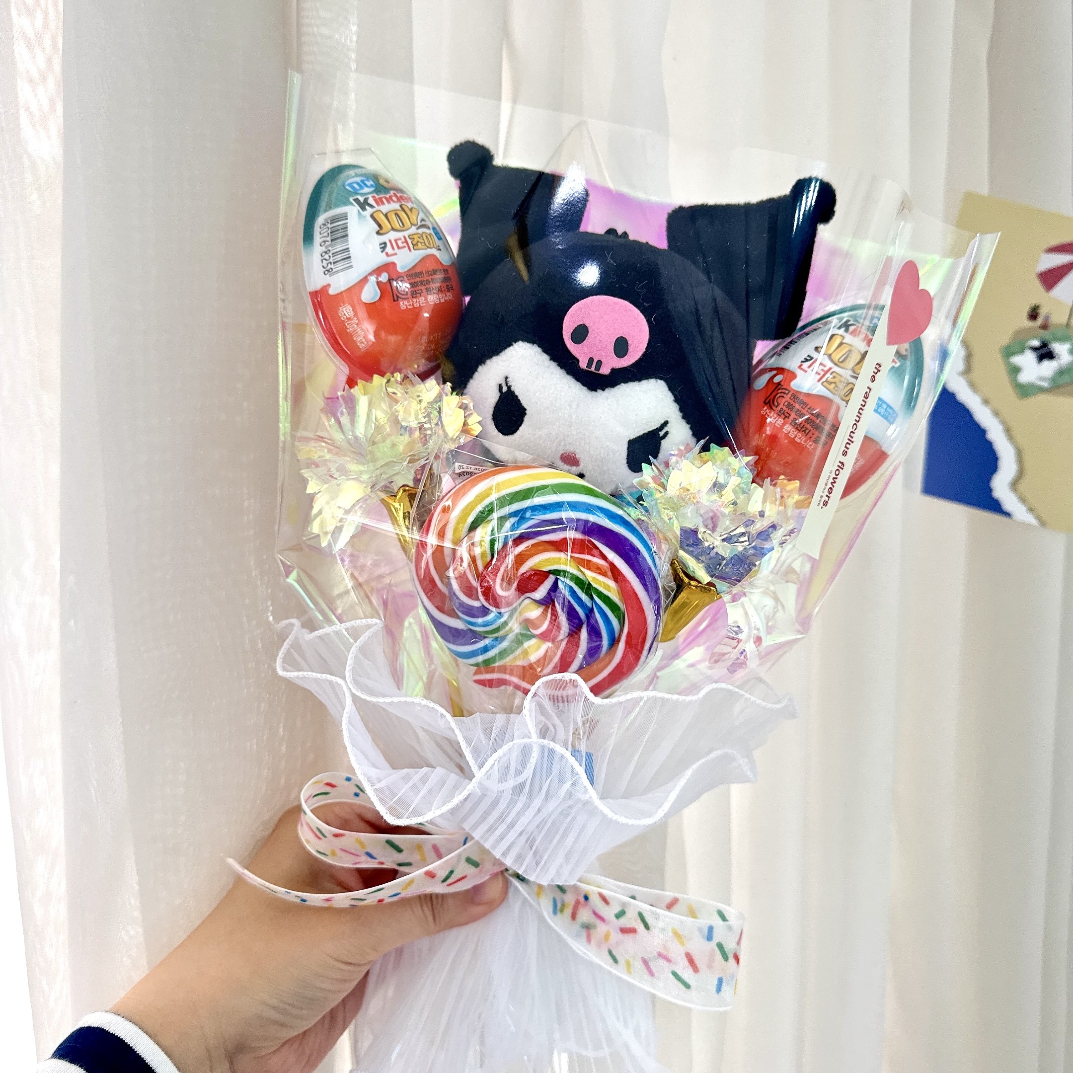 더 라넌큘러스 플라워 산리오 킨더조이 롤리팝 인형 꽃다발, 현재가 24,900원