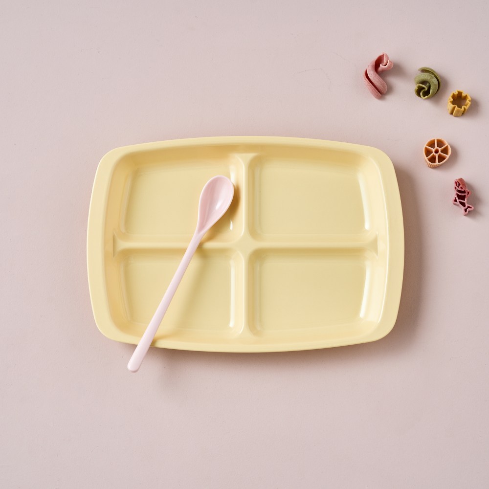 [MODERN HOUSE 중계점] 러브투게더 멜라민 4칸 나눔접시 옐로우  PL0125039 9,900원