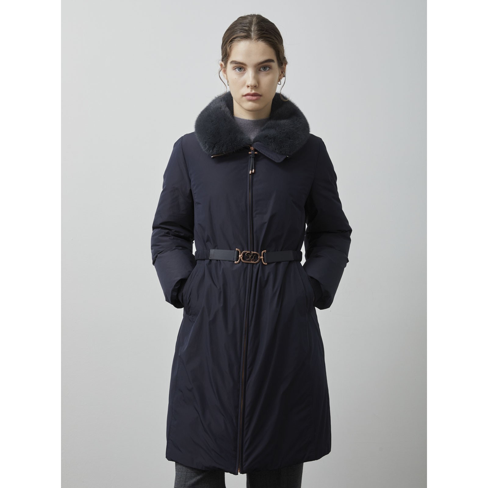 올리비아로렌 밍크 카라 구스 다운 점퍼 VOPKD4WB211 339,000원