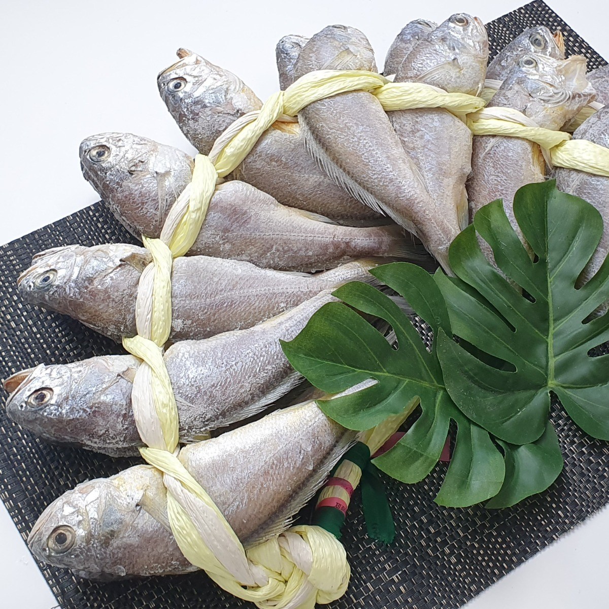 (재주문 높음)산지직송 법성포 영광굴비 가정용세트 20미 1.4kg, 법성포 영광굴비 가정용세트 20미 1.4kg, 1세트 41,200원