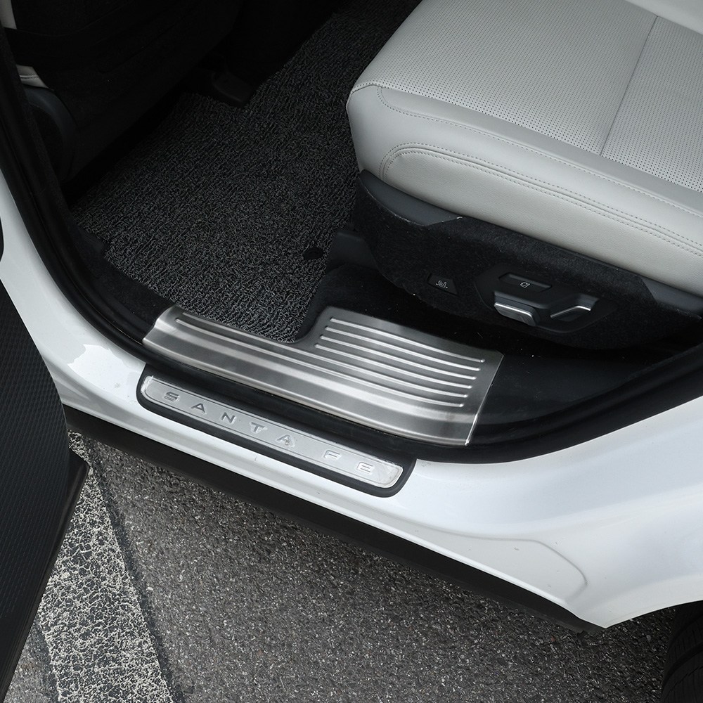 영카클럽 디올뉴 싼타페MX5 호환 도어스텝 커버 스크래치 방지 몰딩 용품, 유광실버, 기타 39,300원