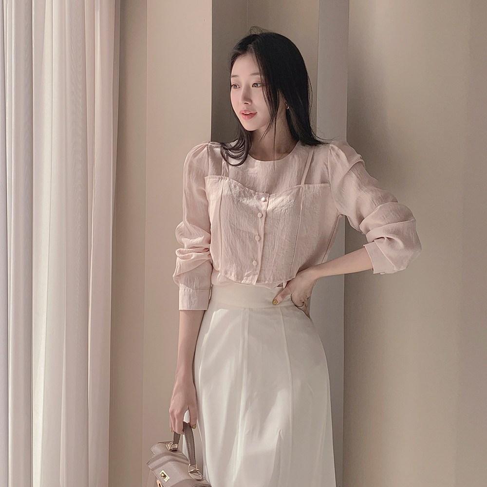 떳다그녀 앤스롤 뷔스티에 레이어드 일체형 오간자 라운드넥 봄 가을 간절기 블라우스 29,800원