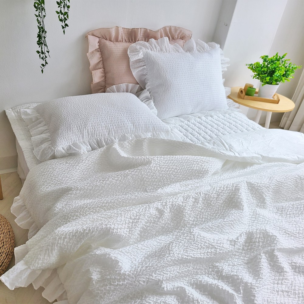 시원한 먼지없는 깔끔 무지 프릴 시어서커 여름 이불 싱글 슈퍼싱글 퀸 킹 겸용 킹 사이즈 라지킹 패드 베개 커버 50 70 파스텔톤 화사한 컬러 우아한 색감 컬러감 샤카 차렵 39,800원